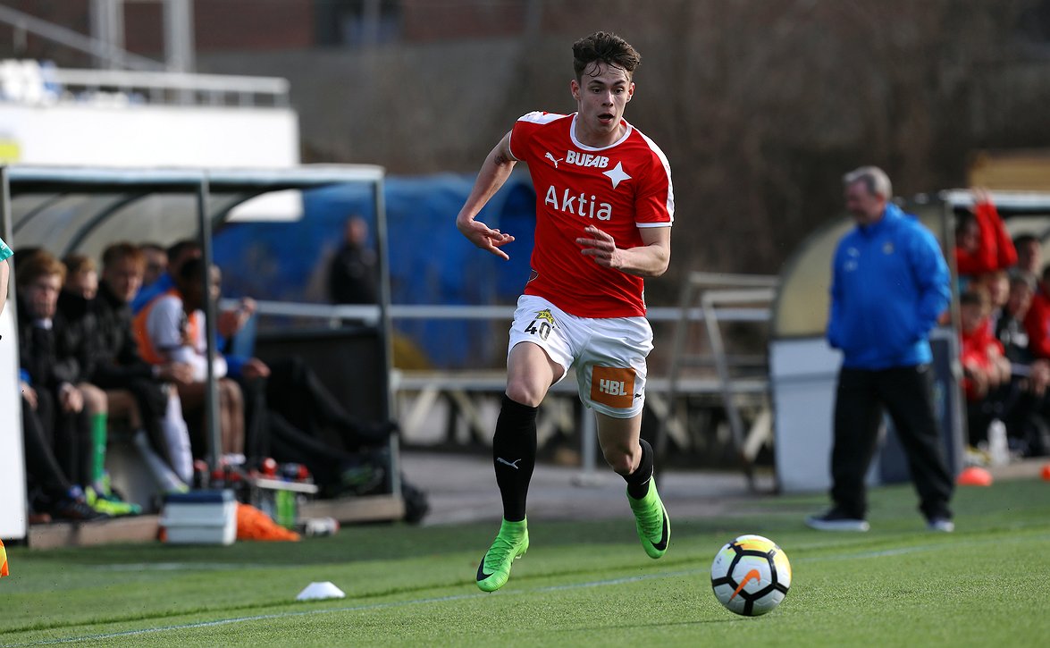 ​HIFK jatkosopimukseen nuorisomaajoukkueista tutun pelaajan kanssa