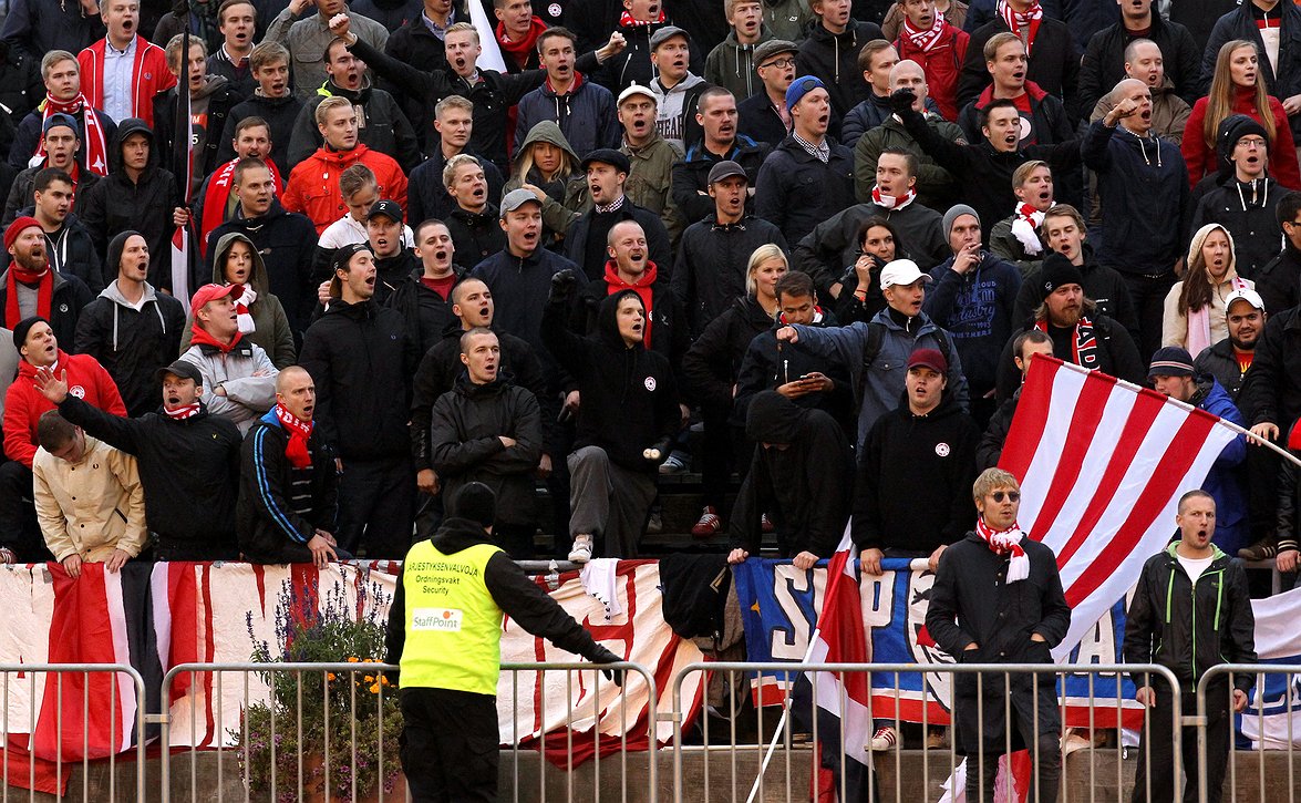 Kaksi yhden hinnalla HIFK-Ilveksen fanikatsomoon