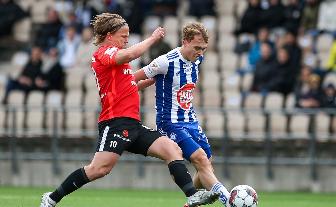 "Joskus jalkapallo on sellaista" - HJK-luotsi Toni Koskelalta kiitokset kuitenkin kannattajille