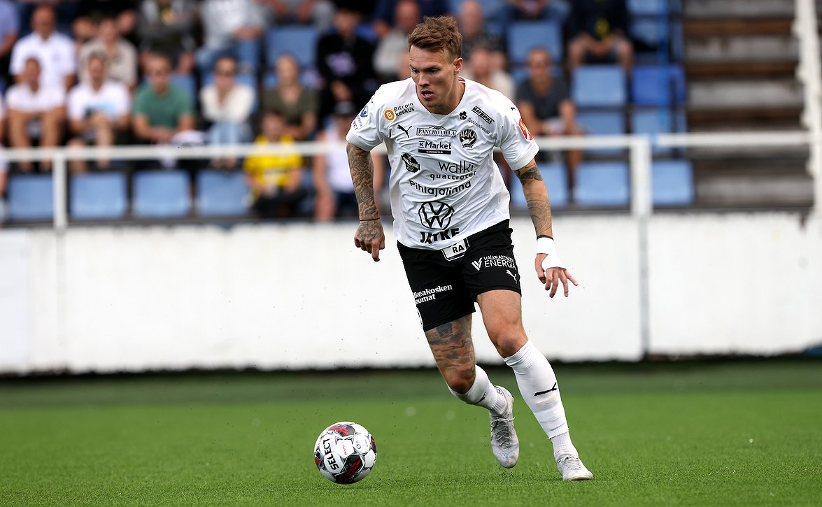 ​Veikkausliigan lokakuun joukkue nimetty – FC Hakan Lee Erwin jälleen kuukauden pelaaja