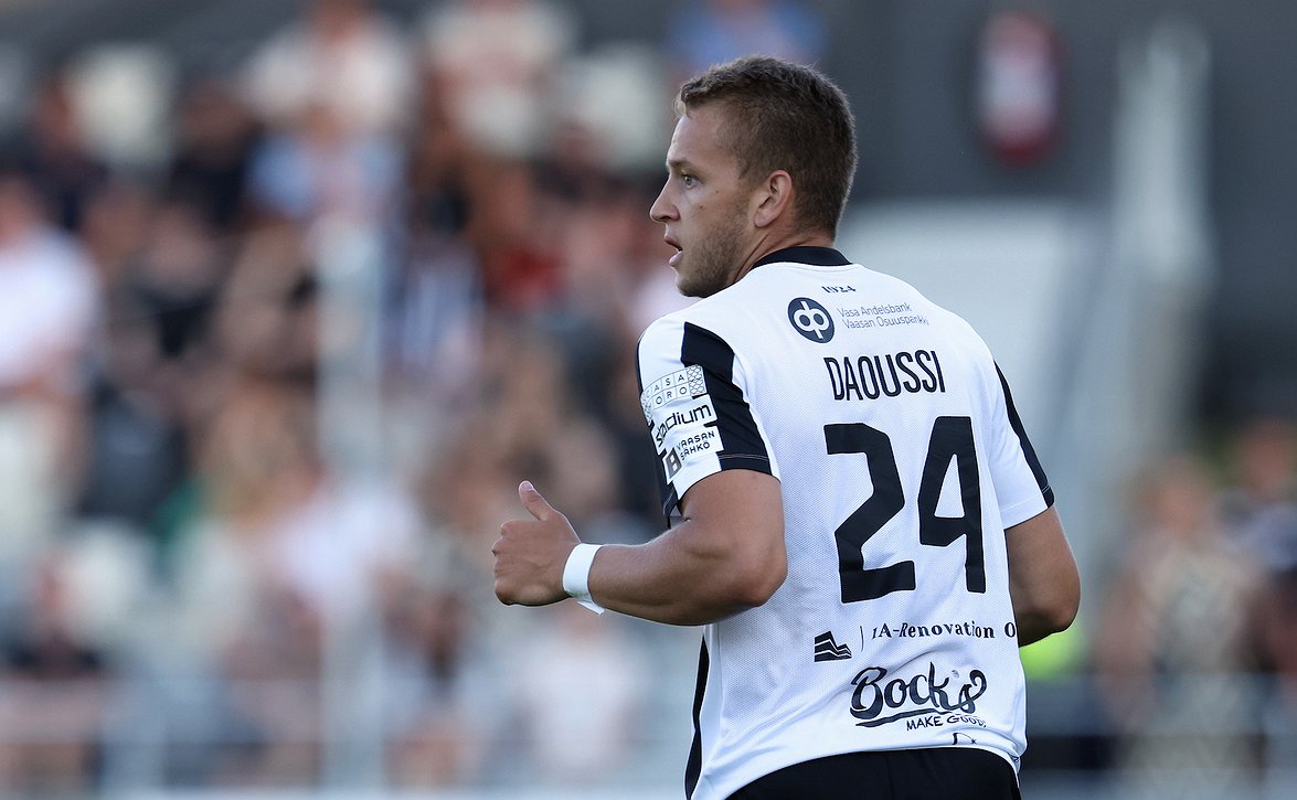 "Parhaat pelit vielä edessä" - Yassin Daoussi jatkosopimukseen VPS:n kanssa