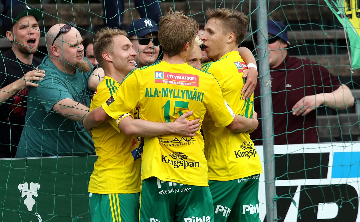 ​Ilves vahvistamassa vielä rivejään