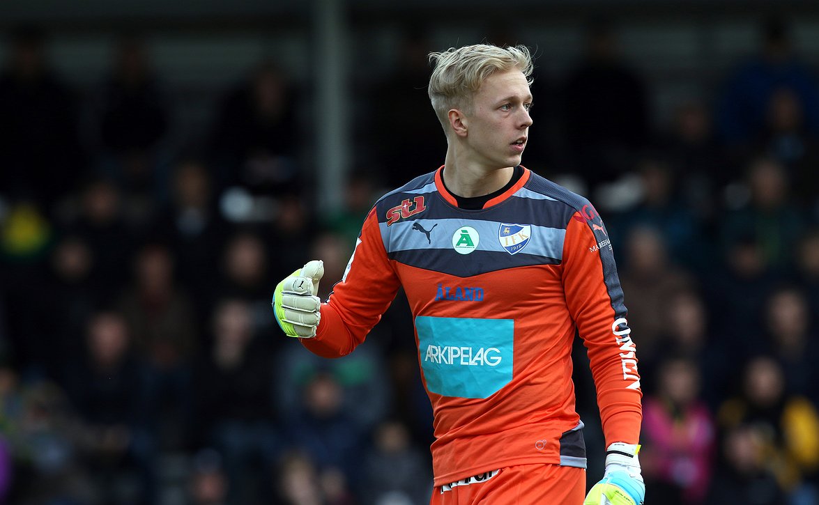 ​FC Honka noussut HJK:n ykköshaastajaksi: "Valmennus kansainvälistä tasoa"