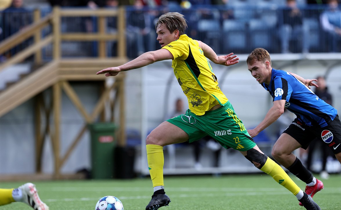 ​"Haluan pelata Allsvenskanissa" - Östers IF Aapo Mäenpään uusi osoite