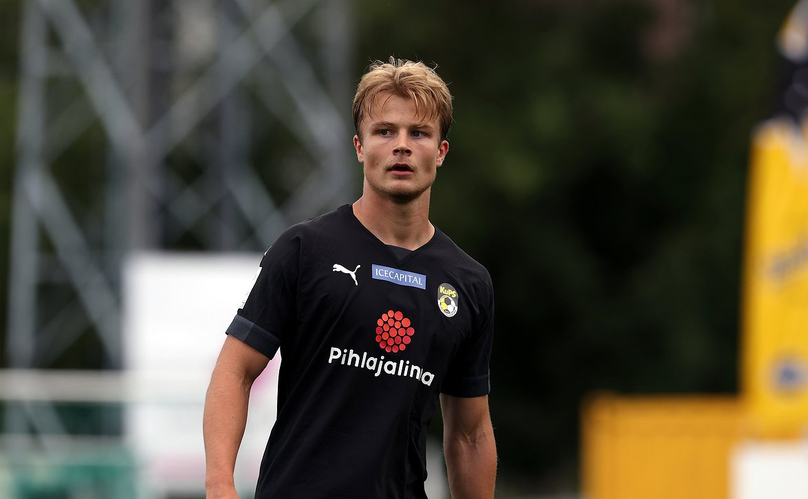 "Enemmän päiviä matkoilla kuin Kuopiossa" – Jaakko Oksanen päässyt nopeasti sisään KuPS:aan