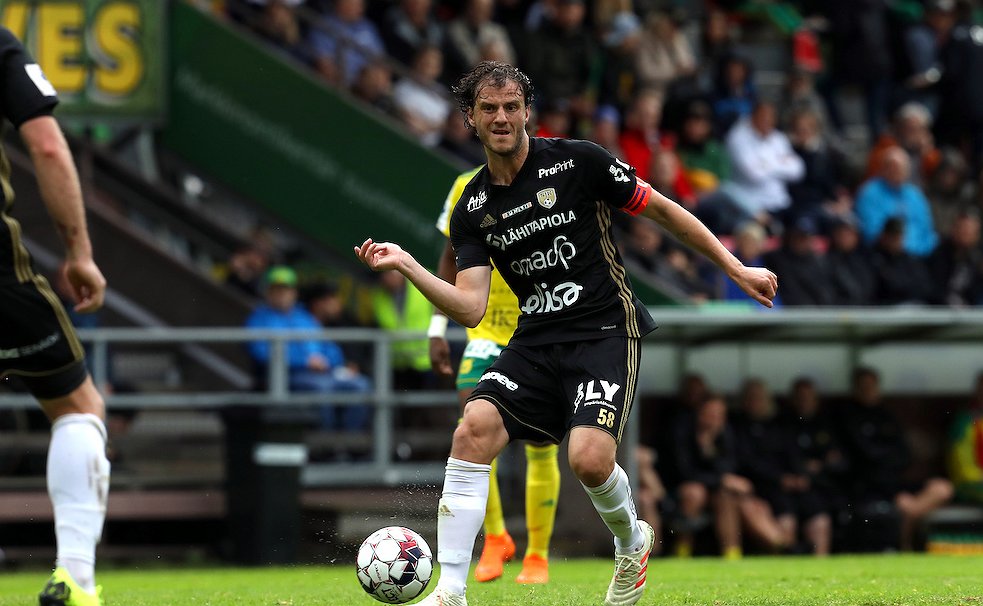 ​"Aina ilo tavata kannattajia" – SJK:n Meet & Greet keräsi runsaasti osanottajia