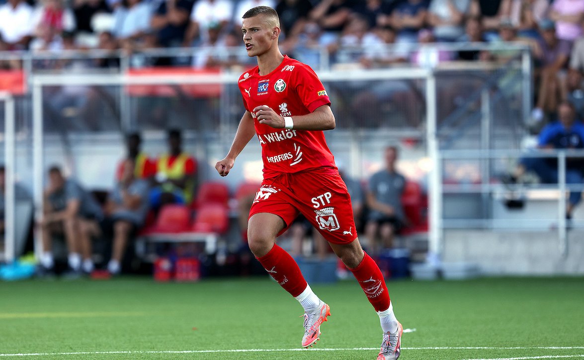 Rudi Vikström liekeissä U19-poikien voitossa - "Tässä ryhmässä on jotain erityistä"