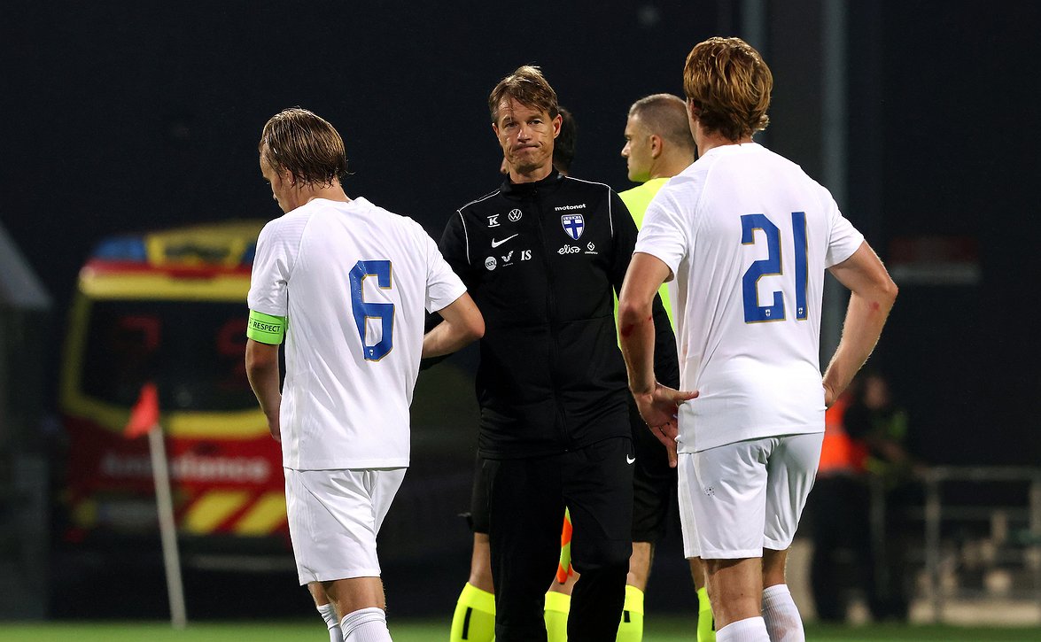 "Yli kolmea pistettä ei voi yhdestä pelistä saada" - Pikkuhuuhkajien voitto maistui Mika Lehkosuolle