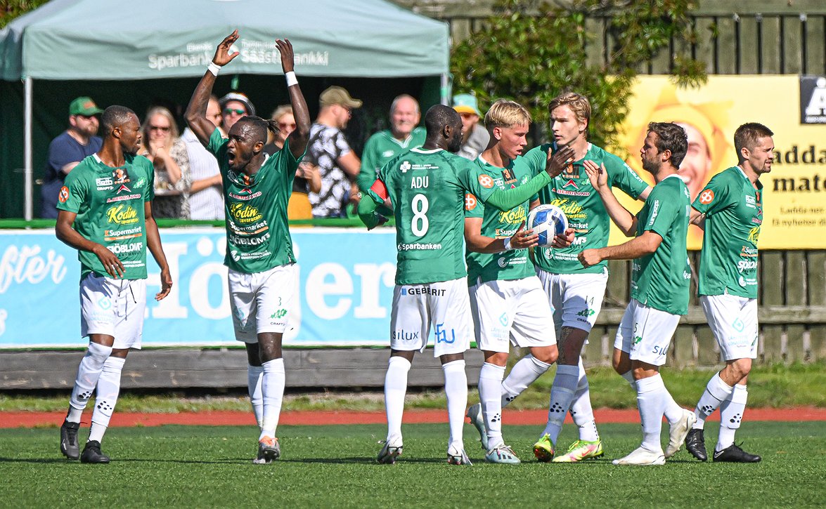 ​Tammisaaren Keskuskentästä Ekenäs Sparbank Arena – 200 000 euron panostus taustalla