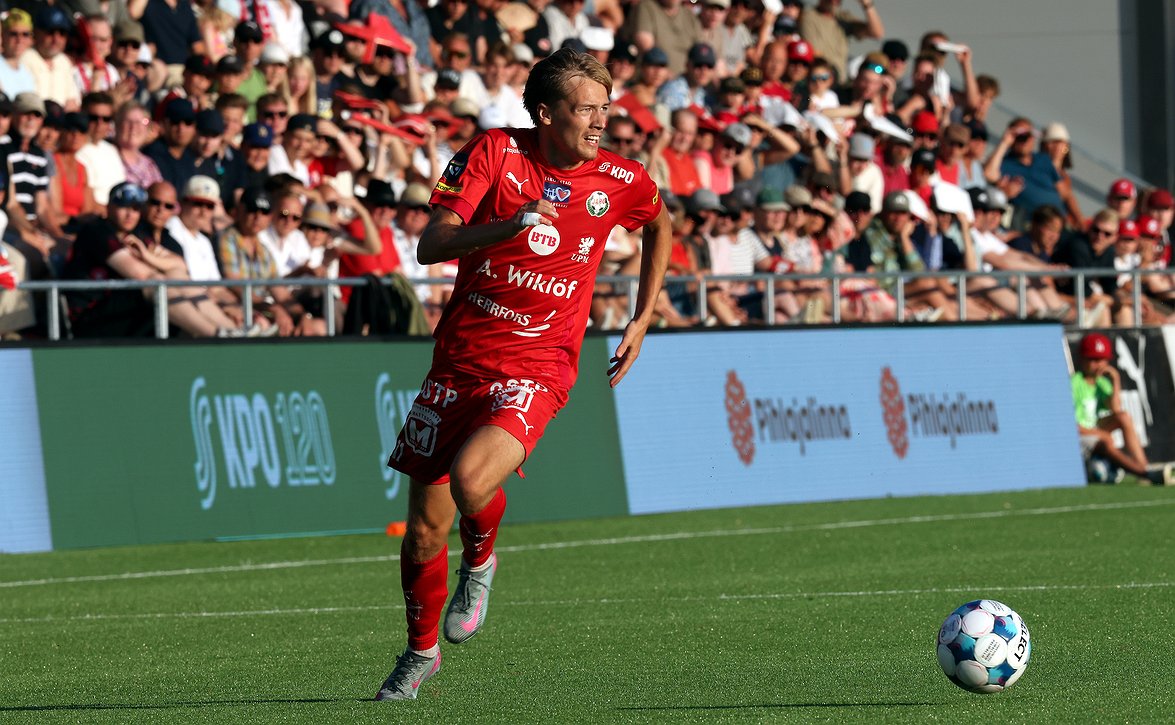 SJK hankki Albin Björkskogin Jarosta  - "Olen valmis tekemään paljon töitä kentällä"