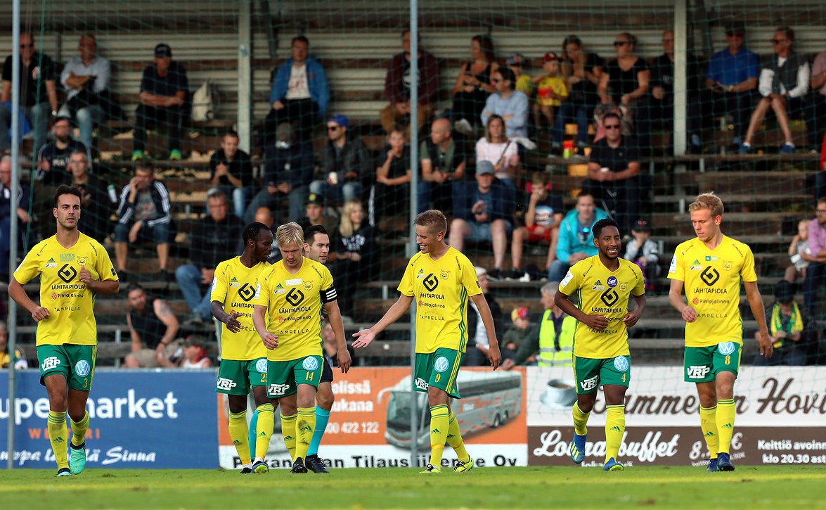 Ilveksen tiukka joulukuu huipentuu paikallispeliin