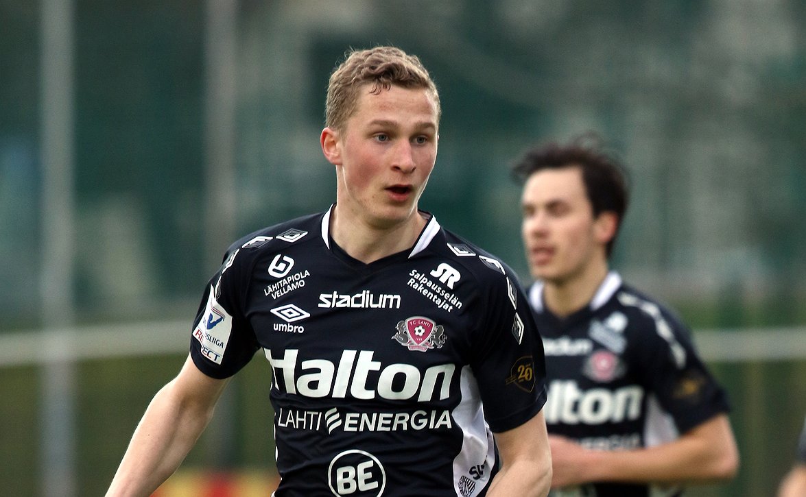 ​"Nuoria ja savolaisia" FC Lahden selkärankana