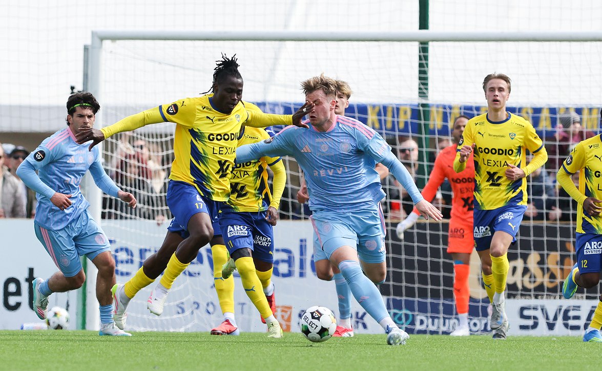 Gnistanin Jussi Leppälahti ei peittele kipukohtia - "Aivan massiivisia ongelmia molemmissa bokseissa"