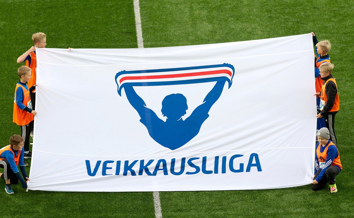 ​Veikkausliigakausi alkamassa – seurojen värit näkyvät jo kaupungeilla