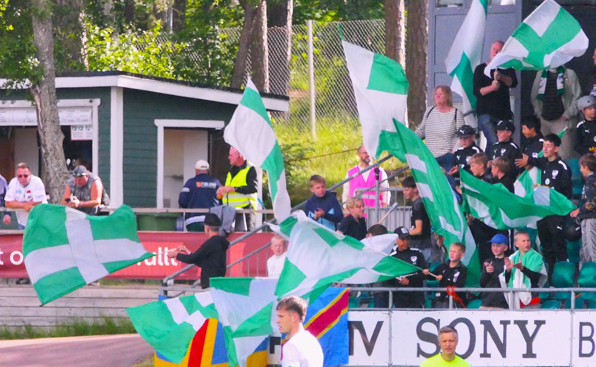 IFK Mariehamn testaa englantilaista topparia
