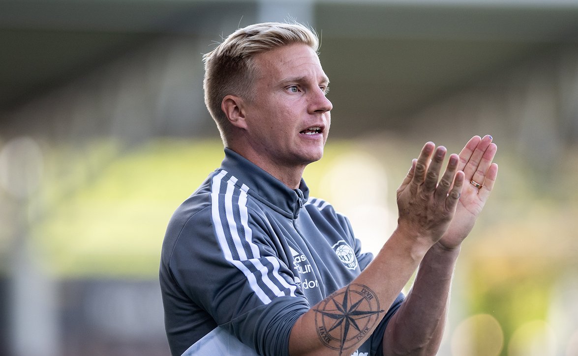 "Selkeästi askel eteenpäin" - HJK-luotsi Ossi Virta tyytyväinen Gnistan-otteluun