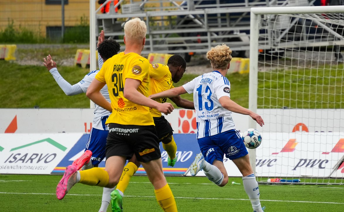 KuPS katkaisi tylysti HJK:n voittoputken (KuPS-HJK 3-0)