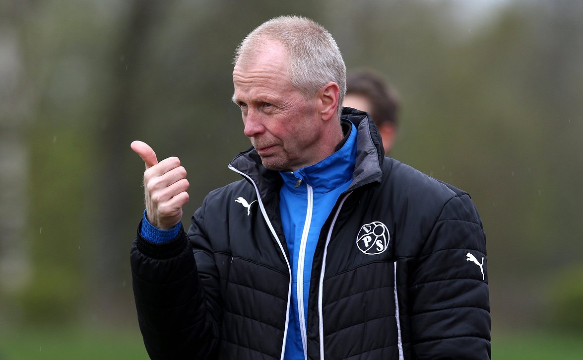 VPS:lla murheita puolustuspäässä