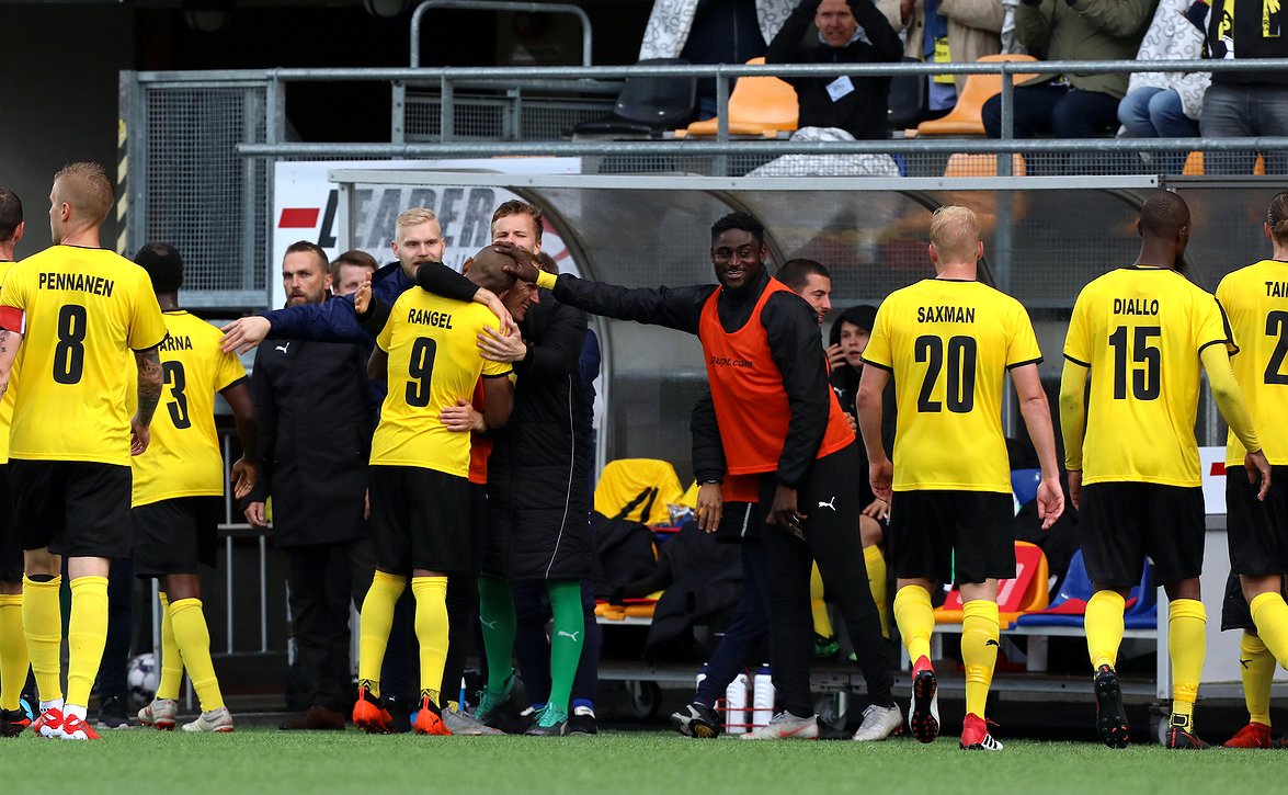 ​KuPS:lla uusia pelaajia ensi kertaa rivissä lauantain Jippo-ottelussa