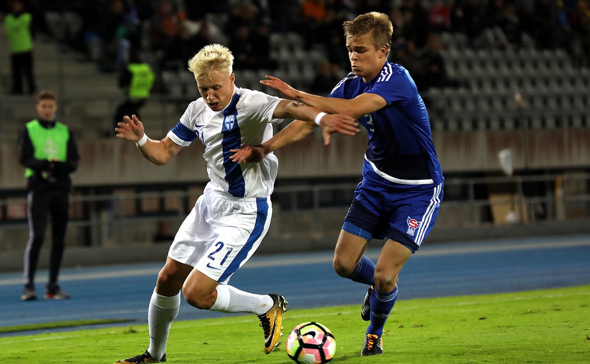 Pikkuhuuhkajat haastaa Puolan