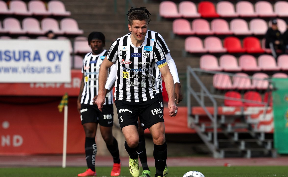 ​Seuralegendalle jatkosopimus – Sebastian Strandvall nähdään VPS-paidassa myös kaudella 2023