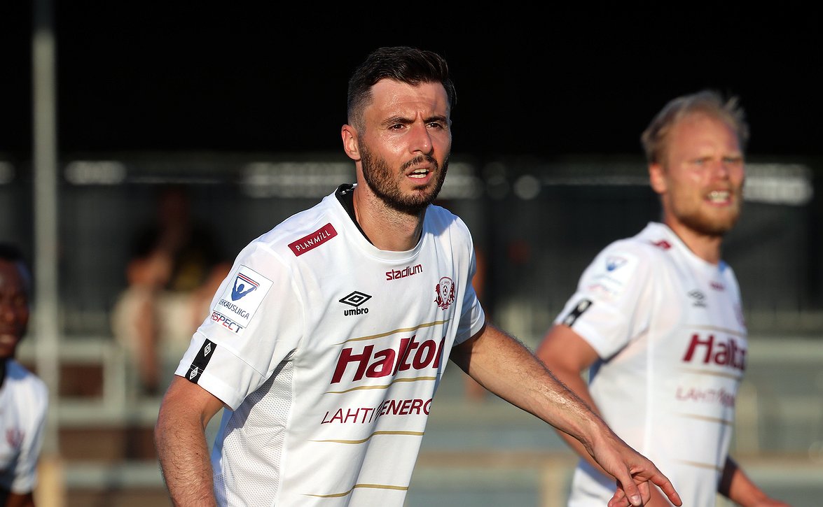 FC Lahden Jean-Christophe Coubronne revanssimielellä KuPS:n kimppuun